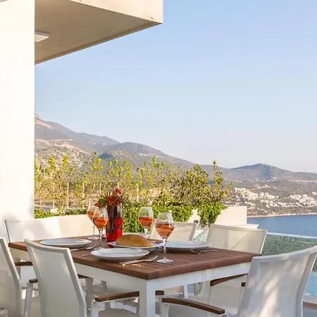 Eliz Kalkan